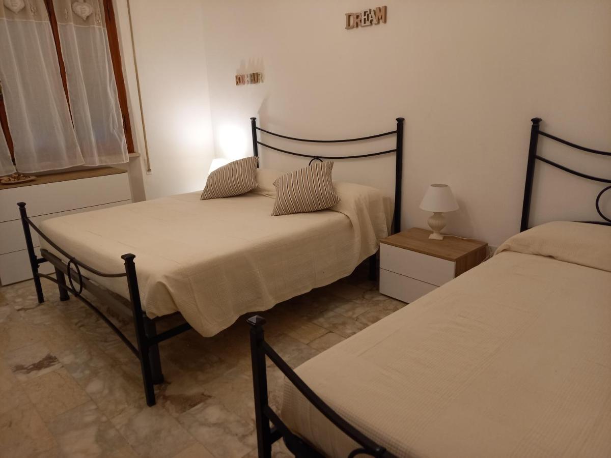 Bilocale Climatizzato A 850M Dalla Spiaggia Casa Katia Марина-ді-Масса Екстер'єр фото